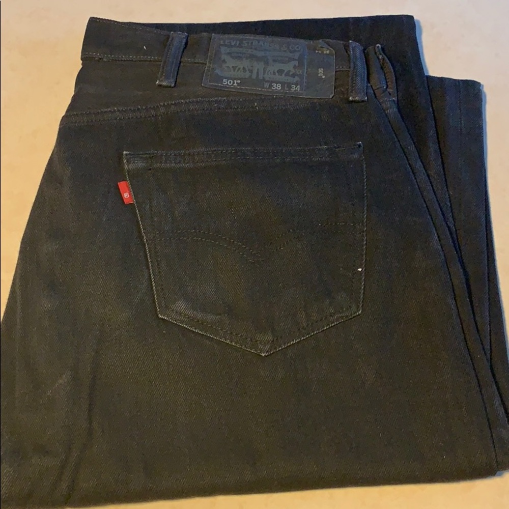 Men Levi Jean size 38x34 style 501